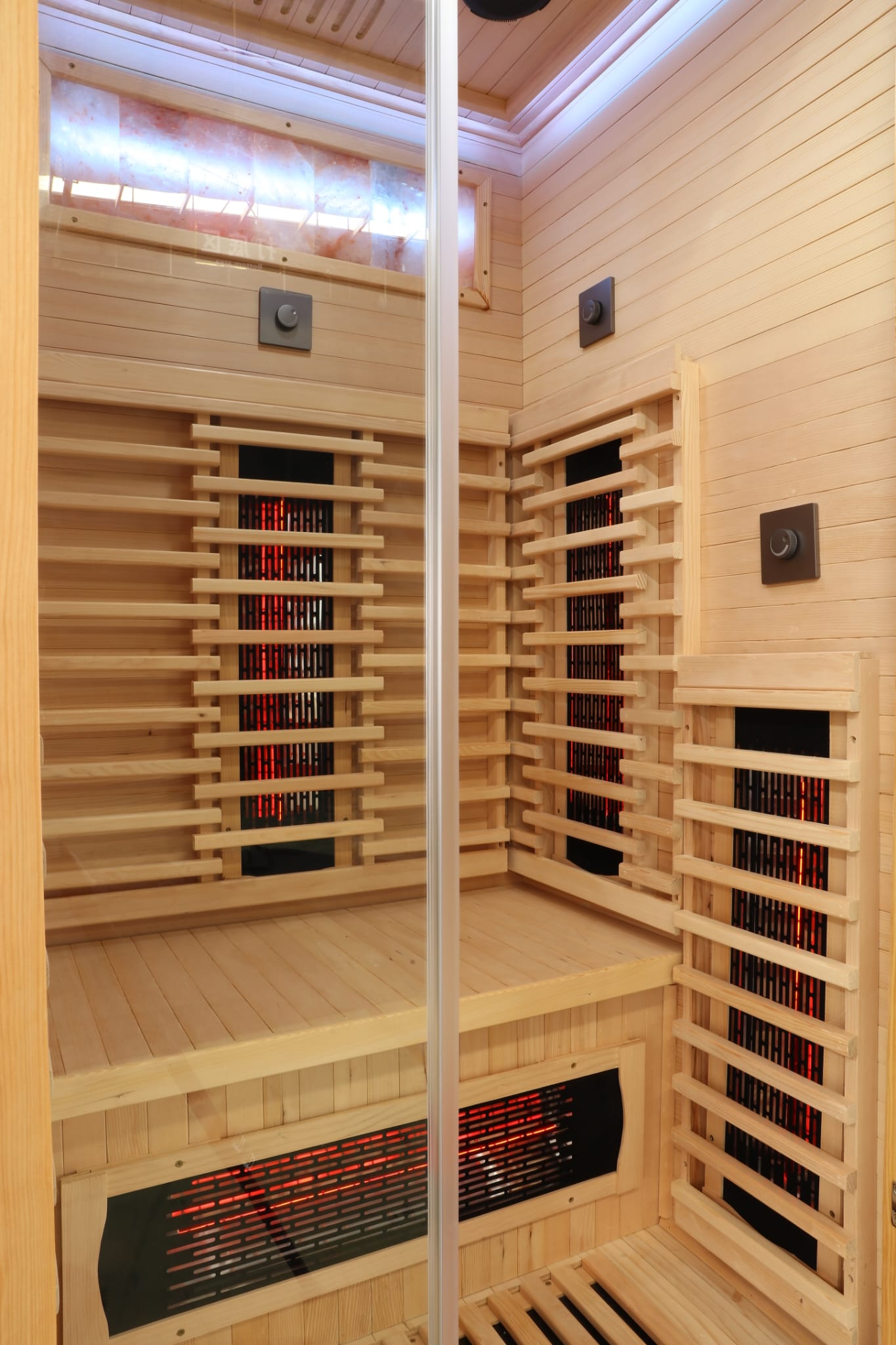 1 Person Indoor Infrared Sauna - HotBox 1 Canadian Hemlock - glass door and frame 1 Person Indoor Infrared Sauna - HotBox 1 Canadian Hemlock - glass door and frame