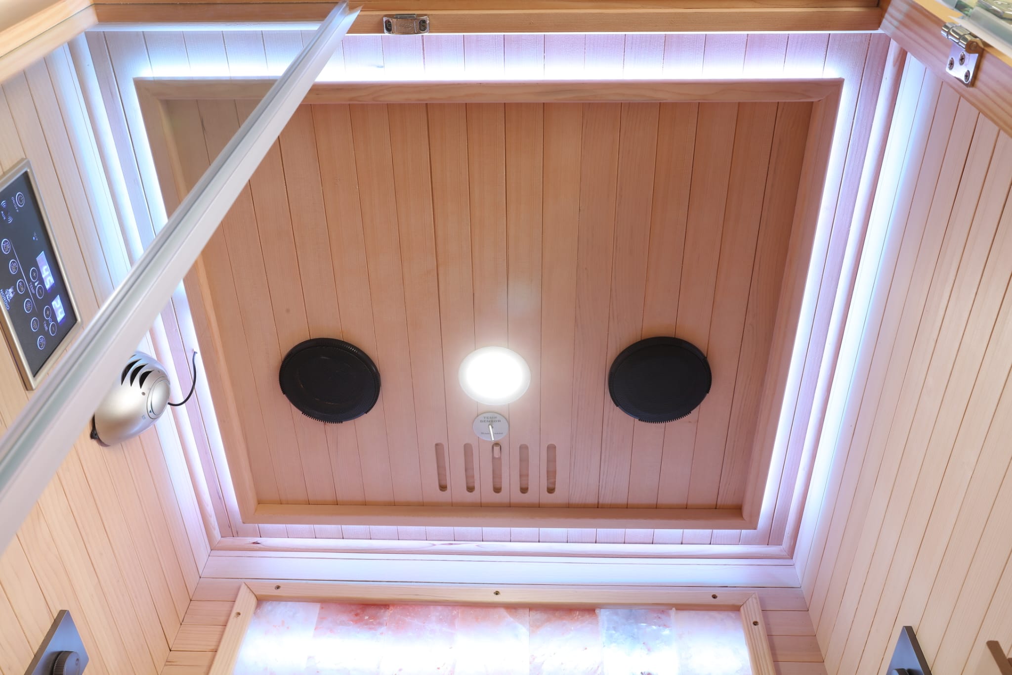 1 Person Indoor Infrared Sauna - HotBox 1 Canadian Hemlock - control panel and Bluetooth audio 1 Person Indoor Infrared Sauna - HotBox 1 Canadian Hemlock - control panel and Bluetooth audio